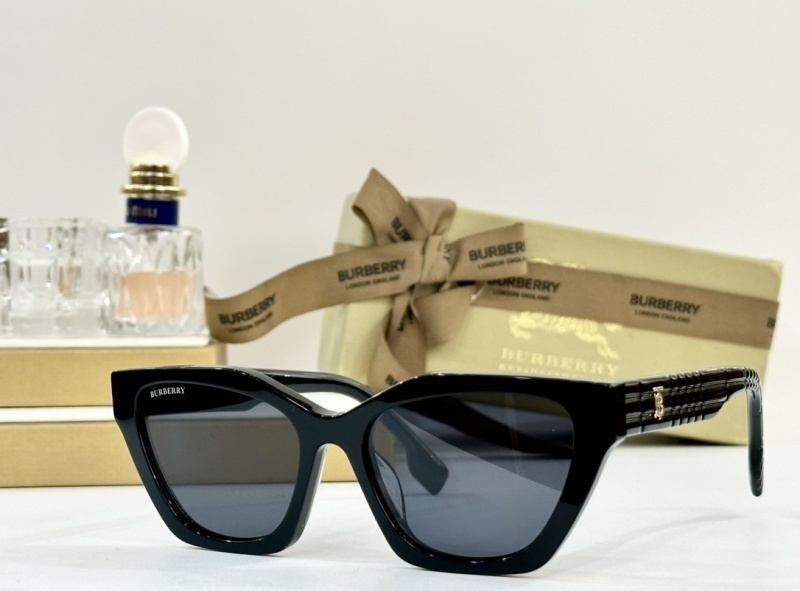 BURBERRY glasses -BURBERRY 00025B76