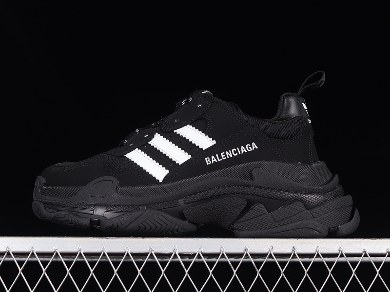 triple s 480 W2FW11004 ZG BA LEN CIAGA TRIPLE S SNEAKERS X A D BLACK BLACK WHITE UNSIEX 35 46