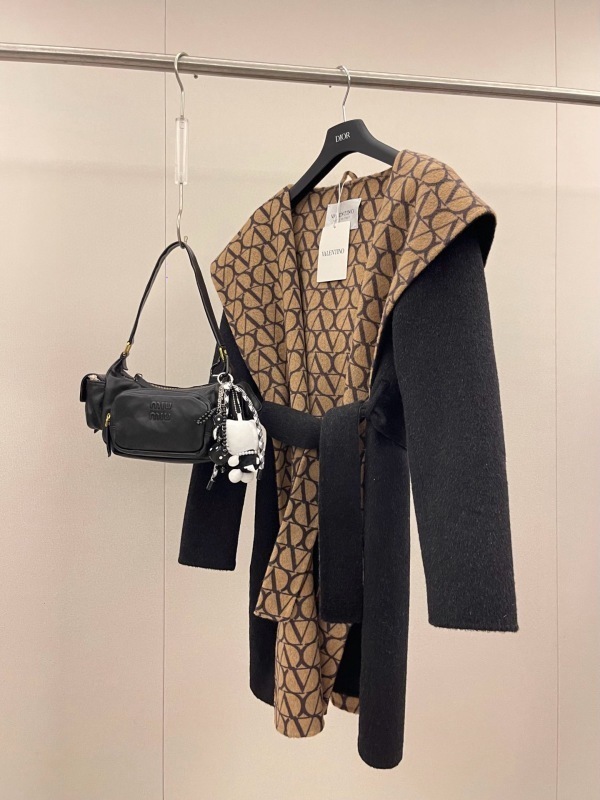 VALENTINO Women clothes -Valentino 001544AB