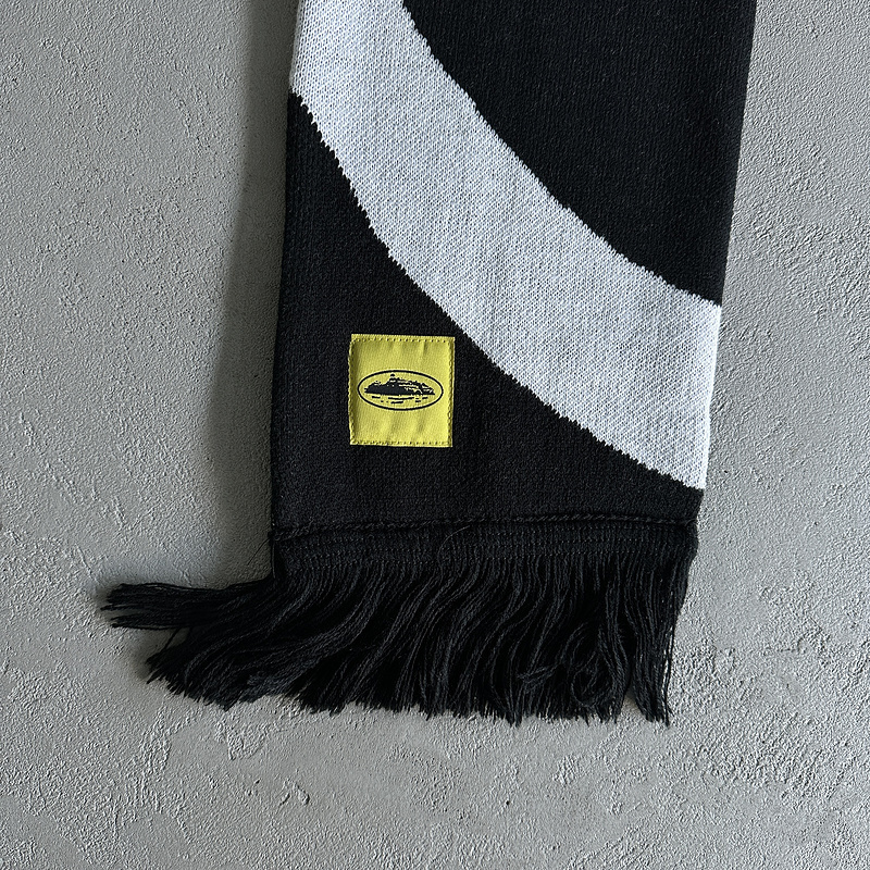 goat 75 Black and White Scarf wrapsE746