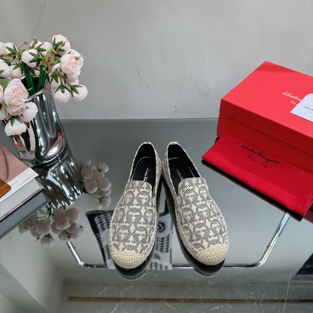 Ferragamo shoes Salvatore Ferragamo shoes size︰eu35-41 321621冠(3F38)