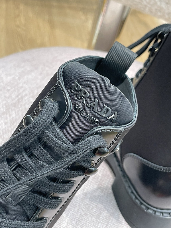 karl lagerfeld PRADA 106DA6E