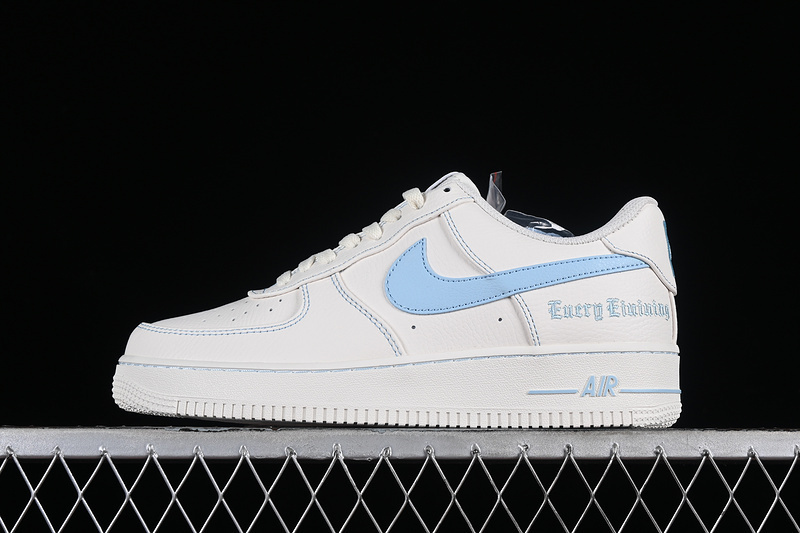air force 1 320 AA5360 008 VLONE AIR FORCE 1 07 LOW WHITE BLUE WOMAN 36 39 MAN 40 45 EE5C