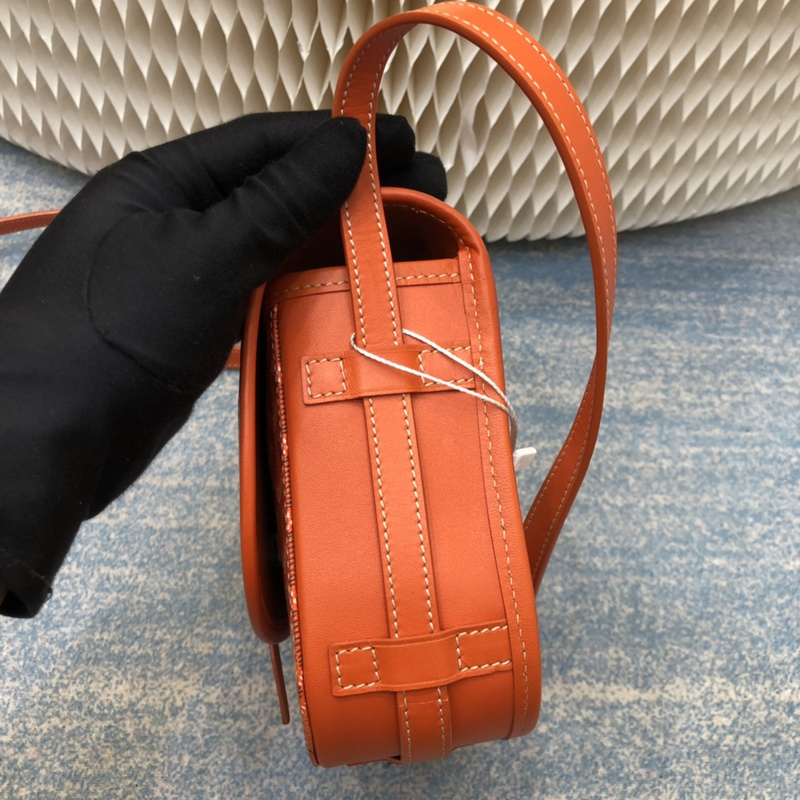 Goyard classic messenger bag A49D