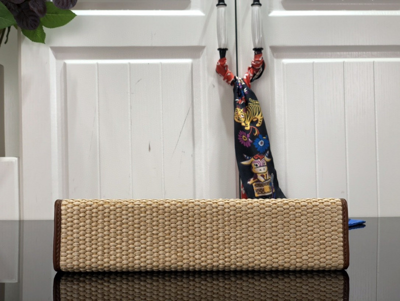 purses LV TOILETRY POUCH ON CHAIN M81366310B