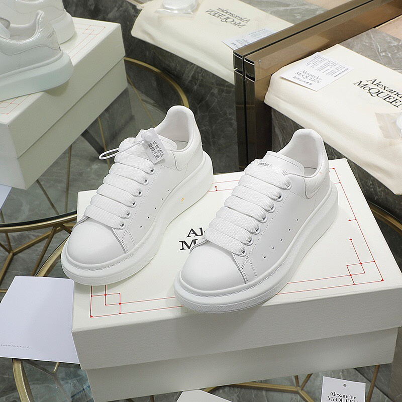 karl lagerfeld Alexander McQUEEN 106 USD with free shipping2264