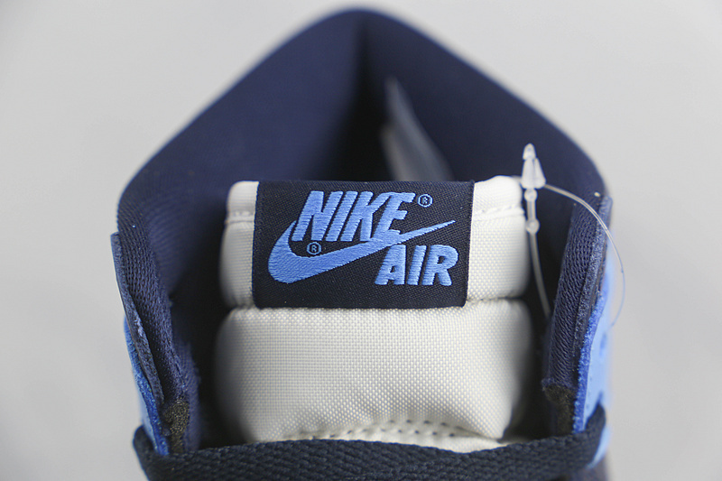 jordan 1 550 555088 140 AIR JORDAN 1 RETRO HIGH OG OBSIDIAN SAIL OBSIDIAN UNIVERSITY BLUE MAN