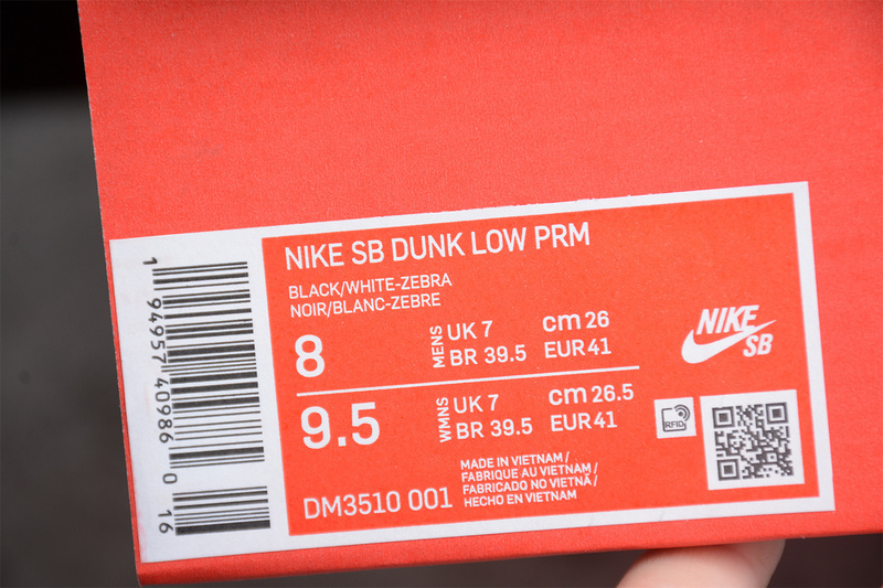 dunk 320 DM3510 001 QUARTERSNACKS X DUNK LOW SB LITTLE DEBBIE S ZEBRA CAKES BLACK BLACK WHITE