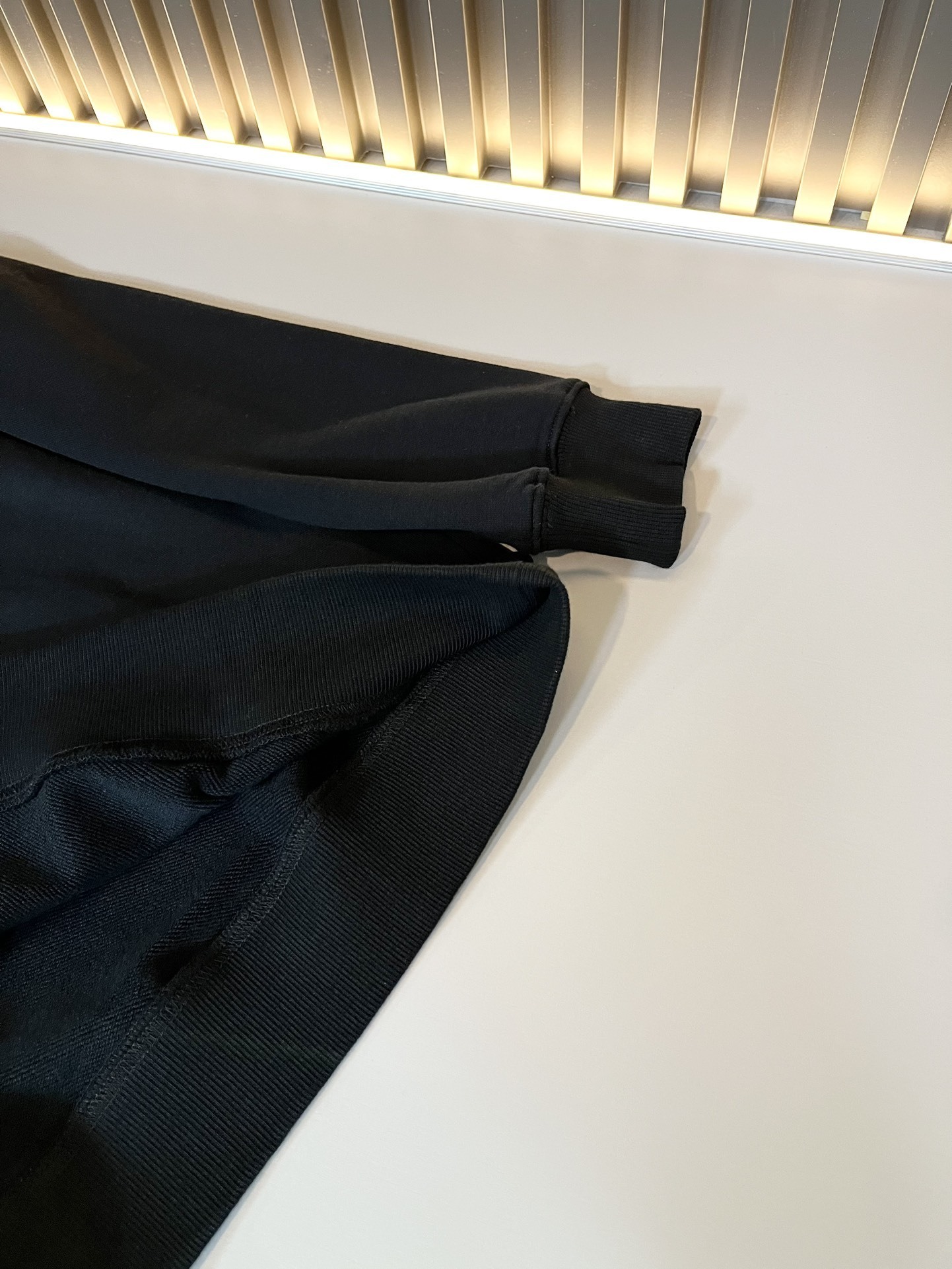 AL100526 Alexander mcqueen clothing top version