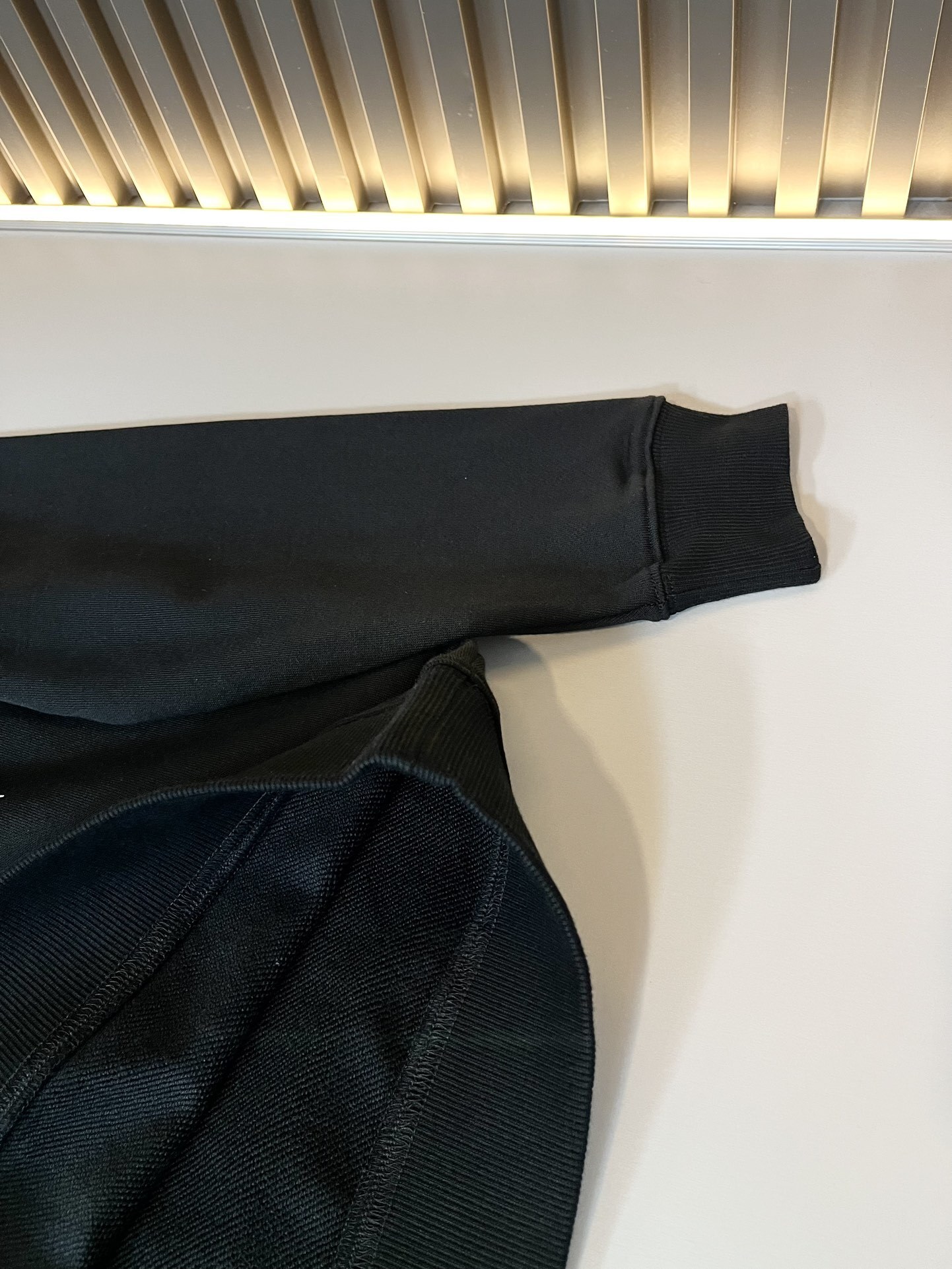 AL100531 Alexander mcqueen clothing top version