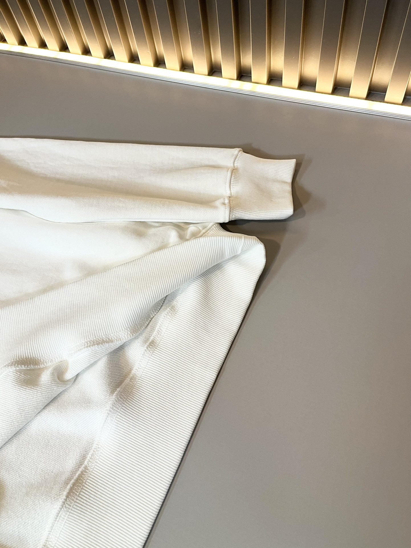 AL100525 Alexander mcqueen clothing top version