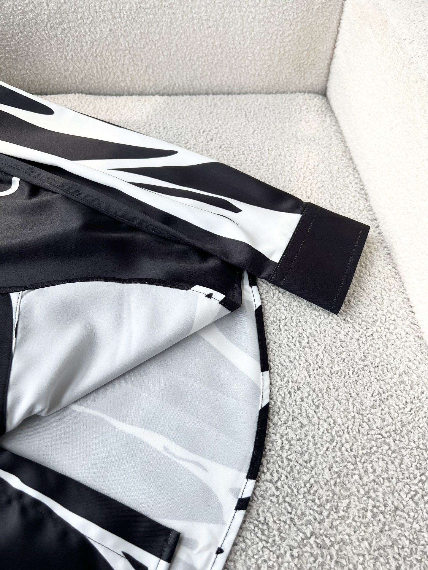 mc628021 alexandder mcqueen t-shirts 2024ss