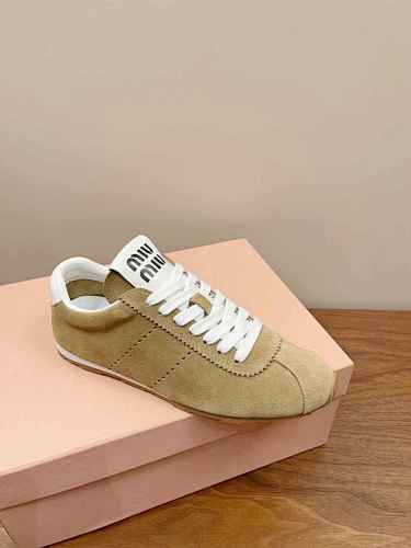 Am5739220。35-40码 缪缪早春走秀款阿甘德训鞋运动鞋