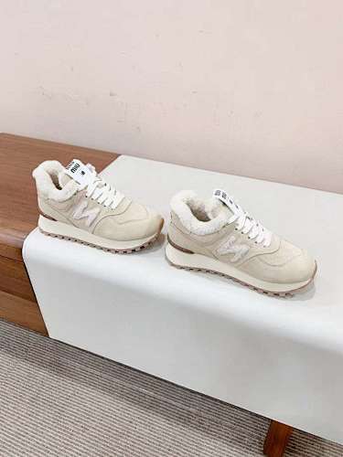 Aa5521280 𝐌𝐢𝐮𝐦𝐢 𝐱 𝐧𝐞𝐰 𝐁𝐚𝐥𝐚𝐧𝐜 ✅miumiu厚底泰迪毛全羊毛里鞋 35-40