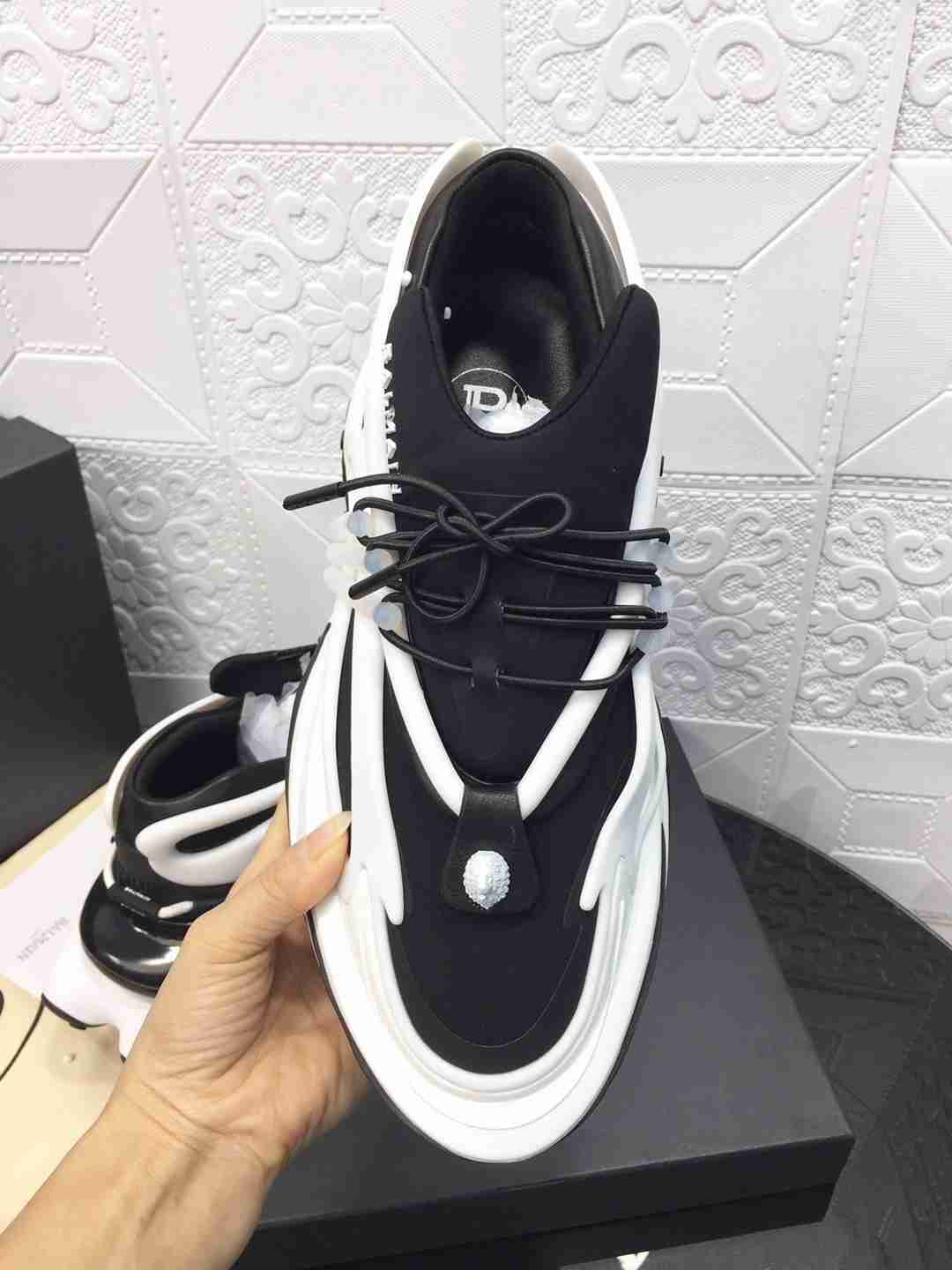 B8128530 男女款 顶级版本巴&曼走秀款老爹鞋 女码35-41 男码39-45 （女34，42，男38，46定做）