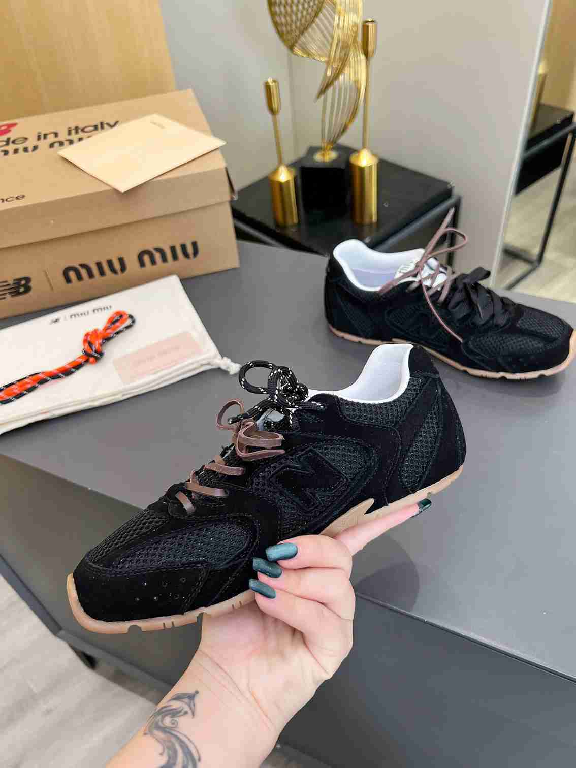 Aa5501290 MiuMiu缪缪 x New Balance NB530👫情侣款 35-450