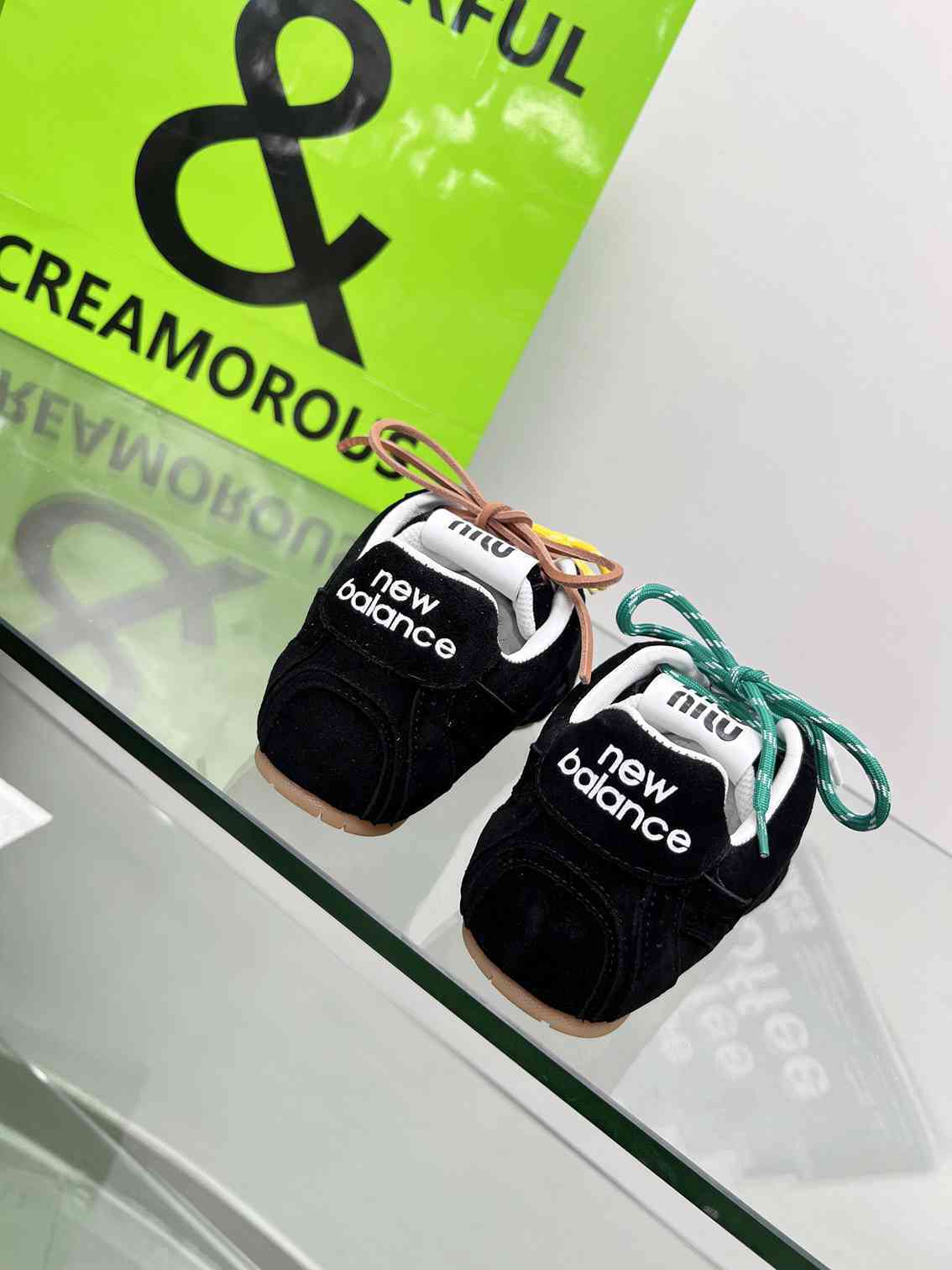 Ac5609300 Miumiu x New Balance 联名款NB运动鞋 35-40.