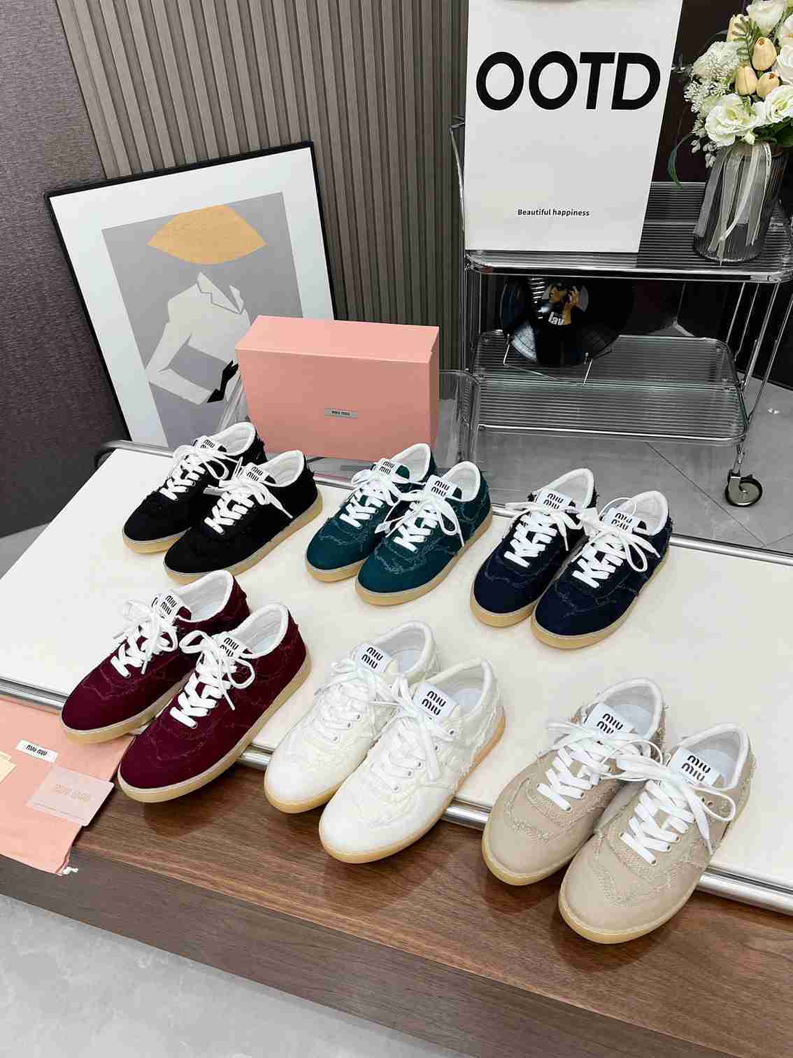 B8127210 🔥🔥🔥🔥Miumiu 新款乞丐休闲鞋