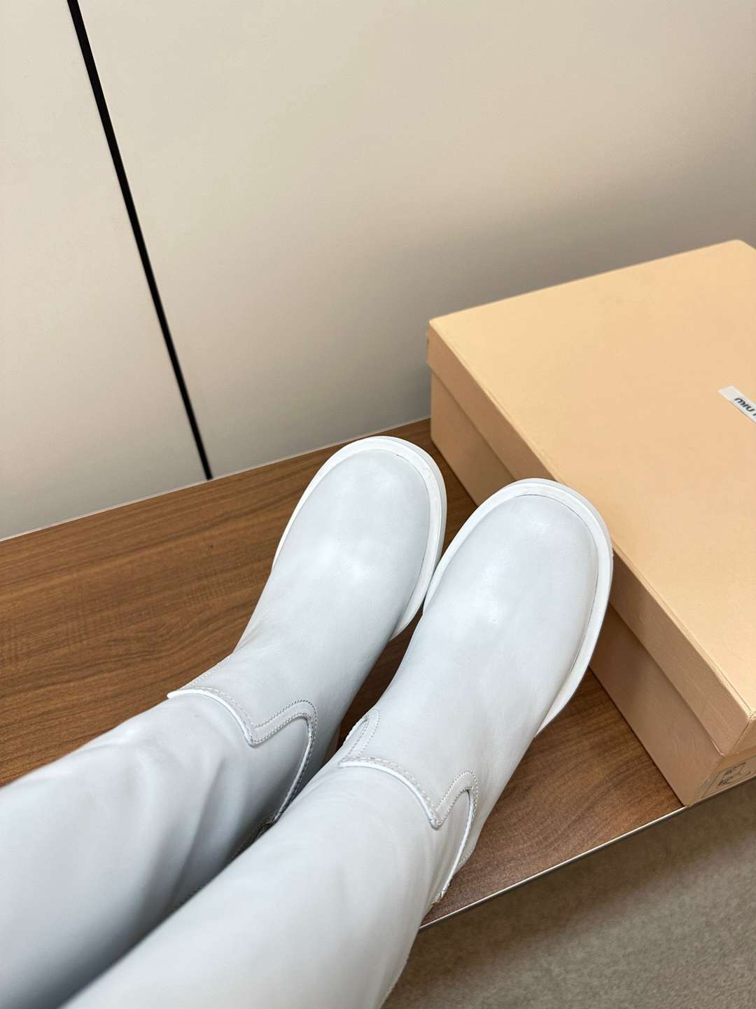 Miumiu 秋冬走秀款长靴！Ag5552520皮底（橡胶底6383420） 35-40