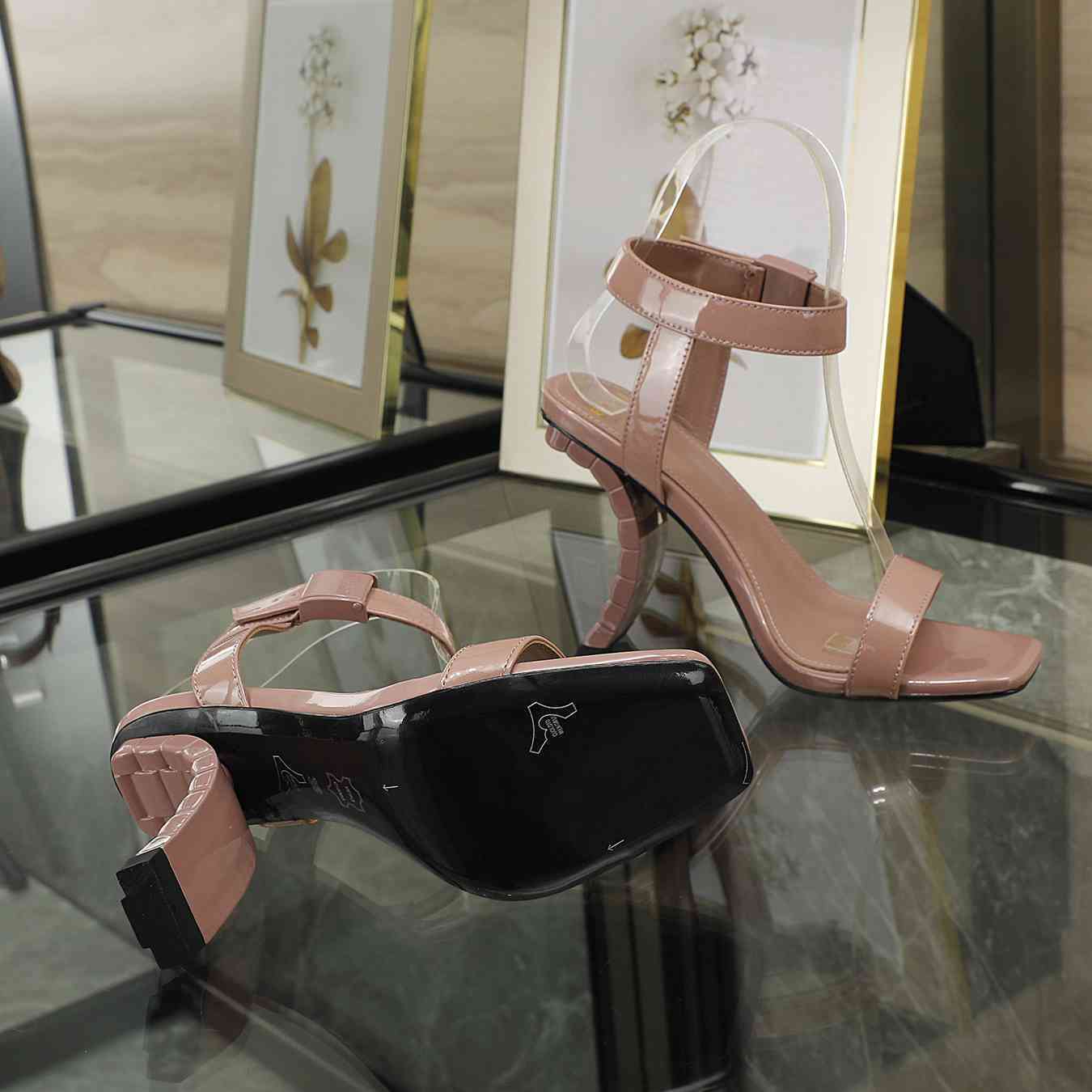 B6179290真皮底(橡胶底709250) B&&m*in巴尔曼【手表链凉鞋】