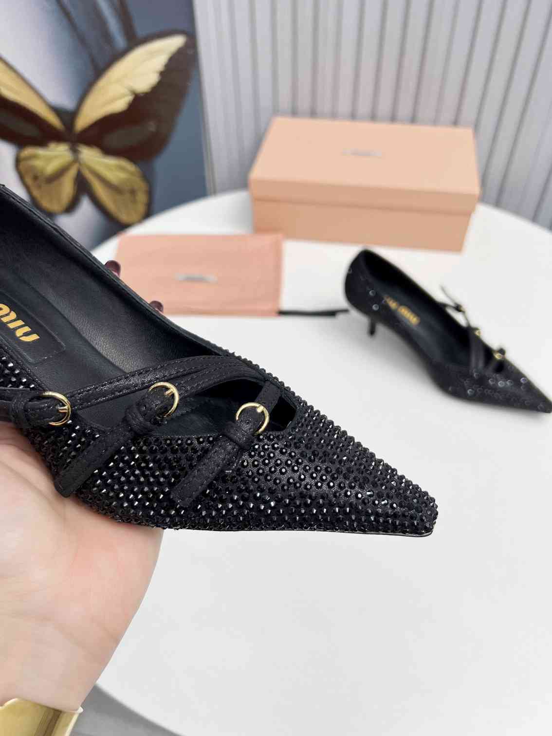 Ar5730330【MIU MIU】时尚单鞋 35-39