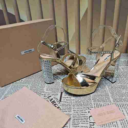 B8126350 MiUMiU时尚款凉鞋 35-40