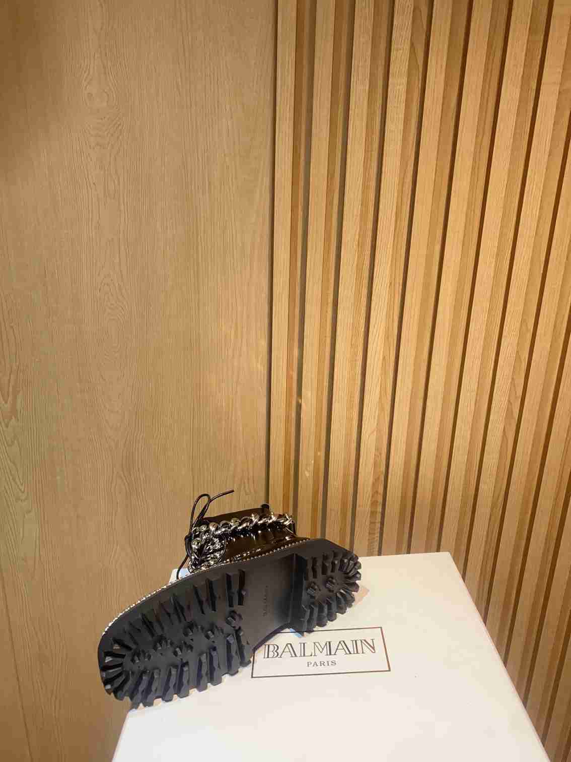 Ab5694350 BALMAIN 秋冬女靴 码数：35-40（皮里 毛里）