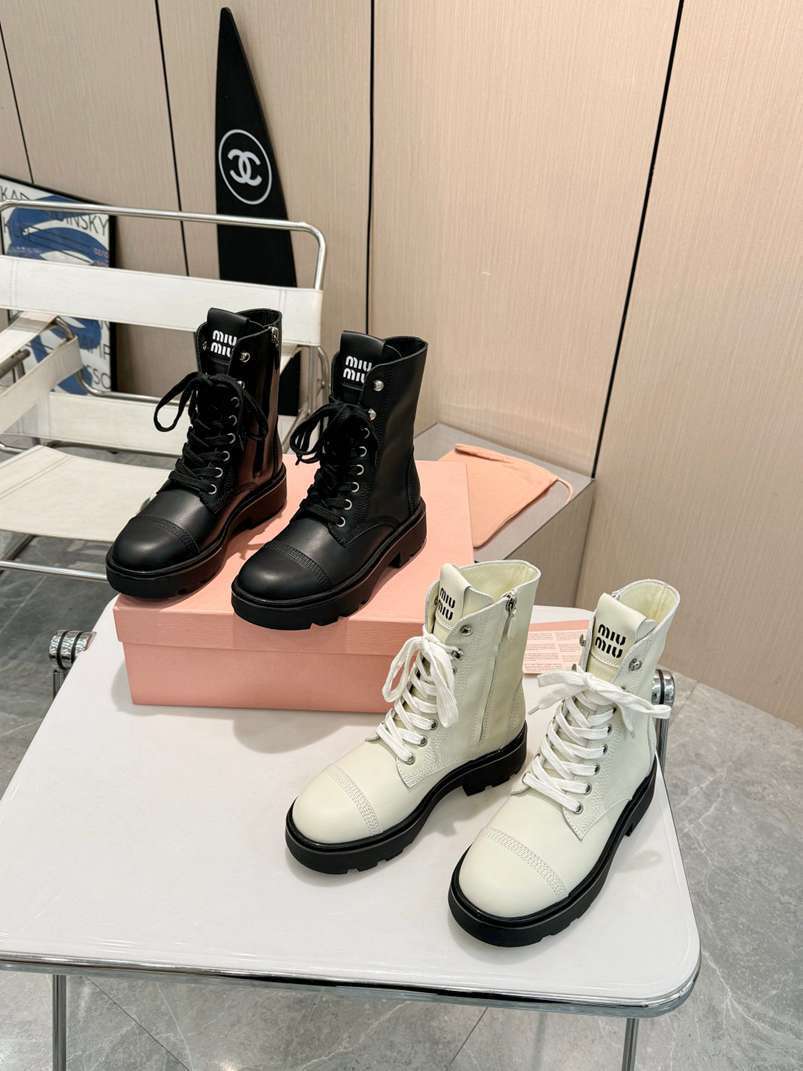 B8170370 顶级版本 👢 miumiu 真皮马丁靴 🎀35-40