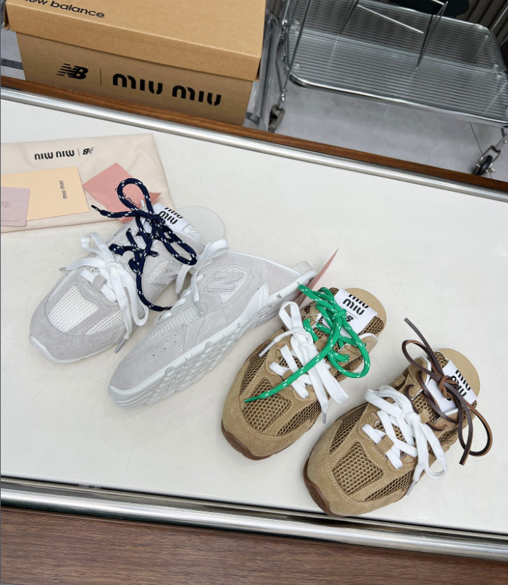 B8127260🔥🔥🔥🔥顶级版本MiuMiu缪缪情侣👫款半拖 35-45