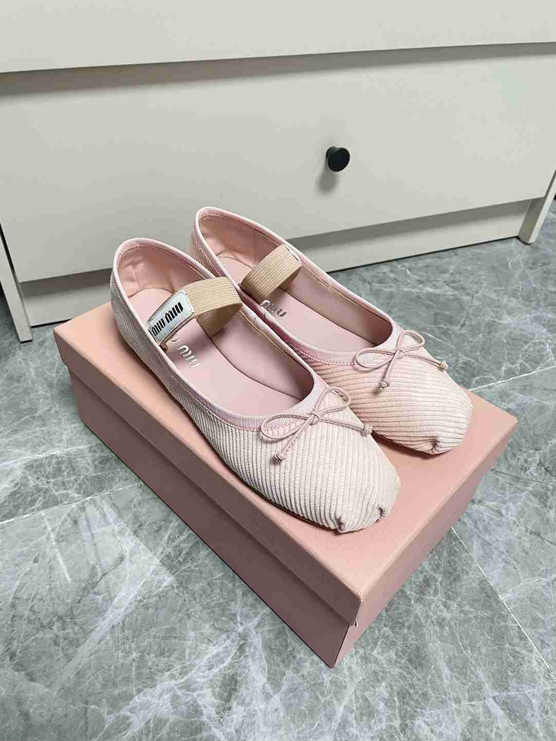 B8168310 🔥miumiu春夏套包芭蕾舞🩰 35-39