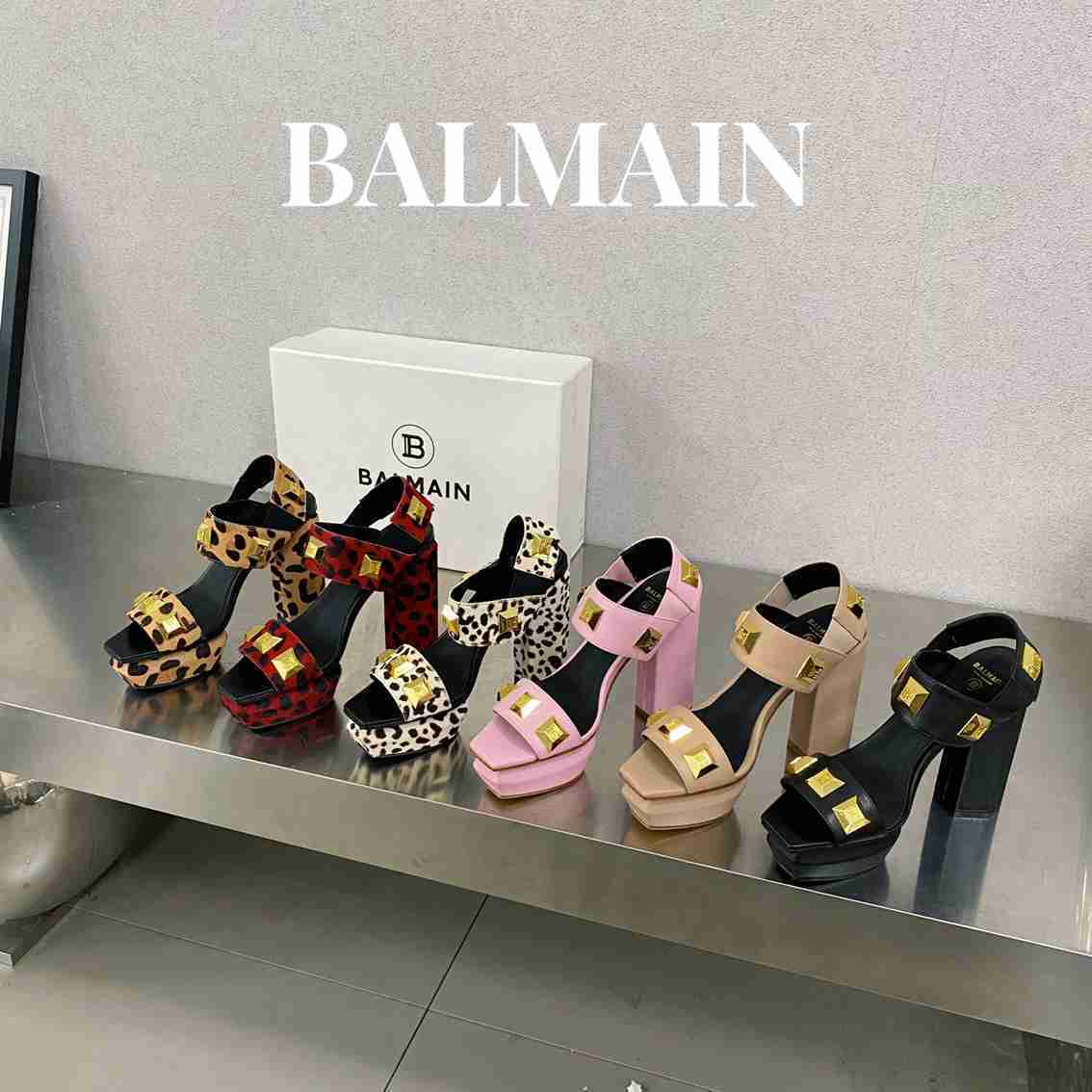 B8103400（皮面 马毛） Balmain 巴尔曼独家首发春夏款Ava铆钉厚底凉鞋 35-39