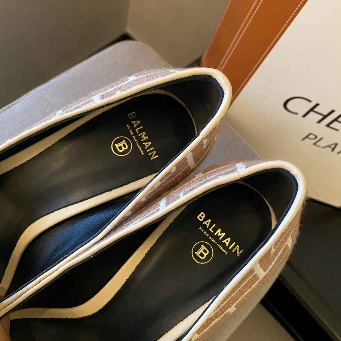 B8103320皮面 针织）（钻鞋550380）时尚尖头满钻针织单鞋 码数：35-39（40 41 42定做不退换） 跟高：9.5cm