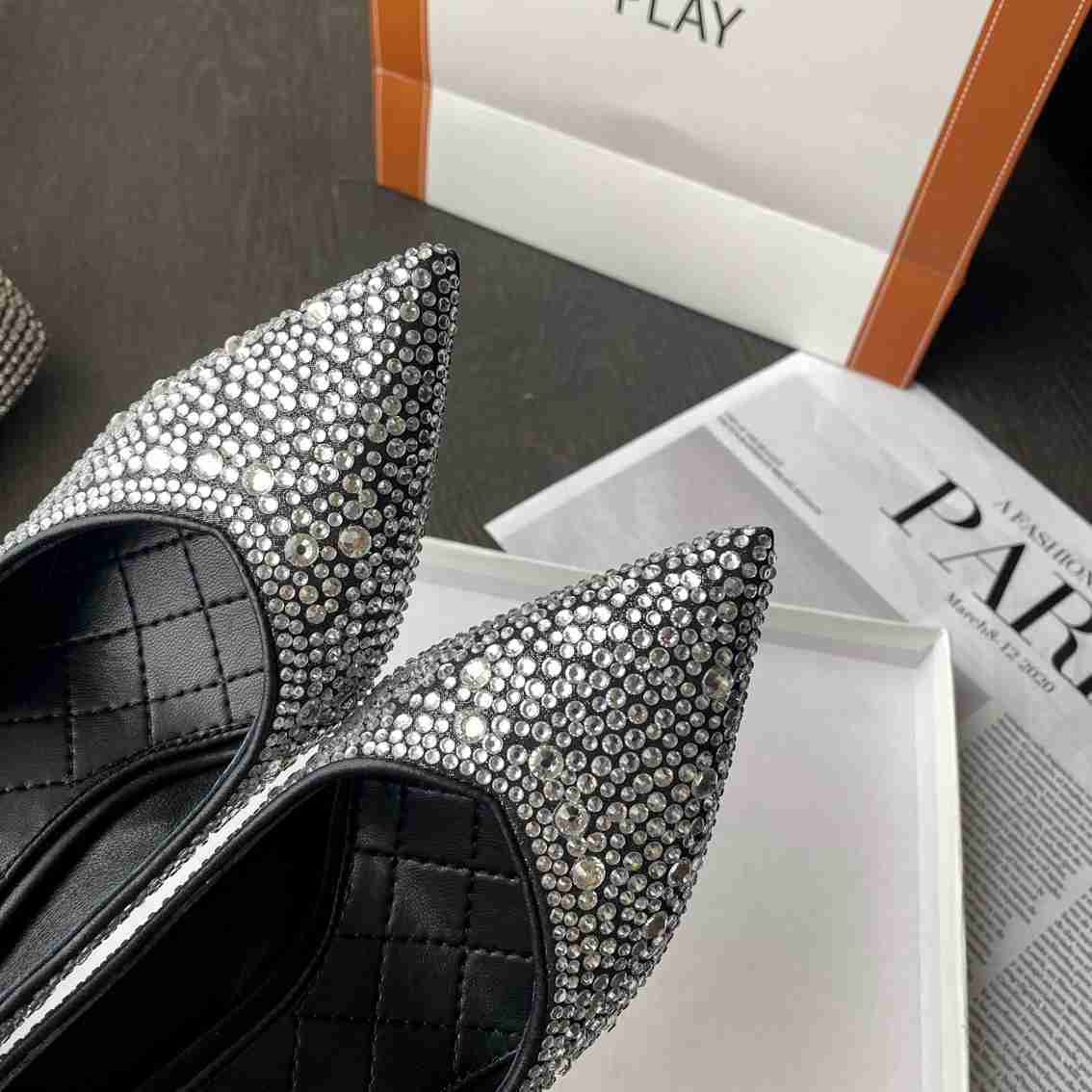 B8103380）时尚尖头满钻针织单鞋 码数：35-39（40 41 42定做不退换） 跟高：9.5cm