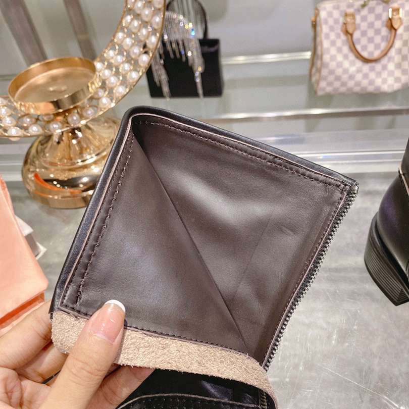 B8149370 miumiu秋冬限量款高筒靴 35-40