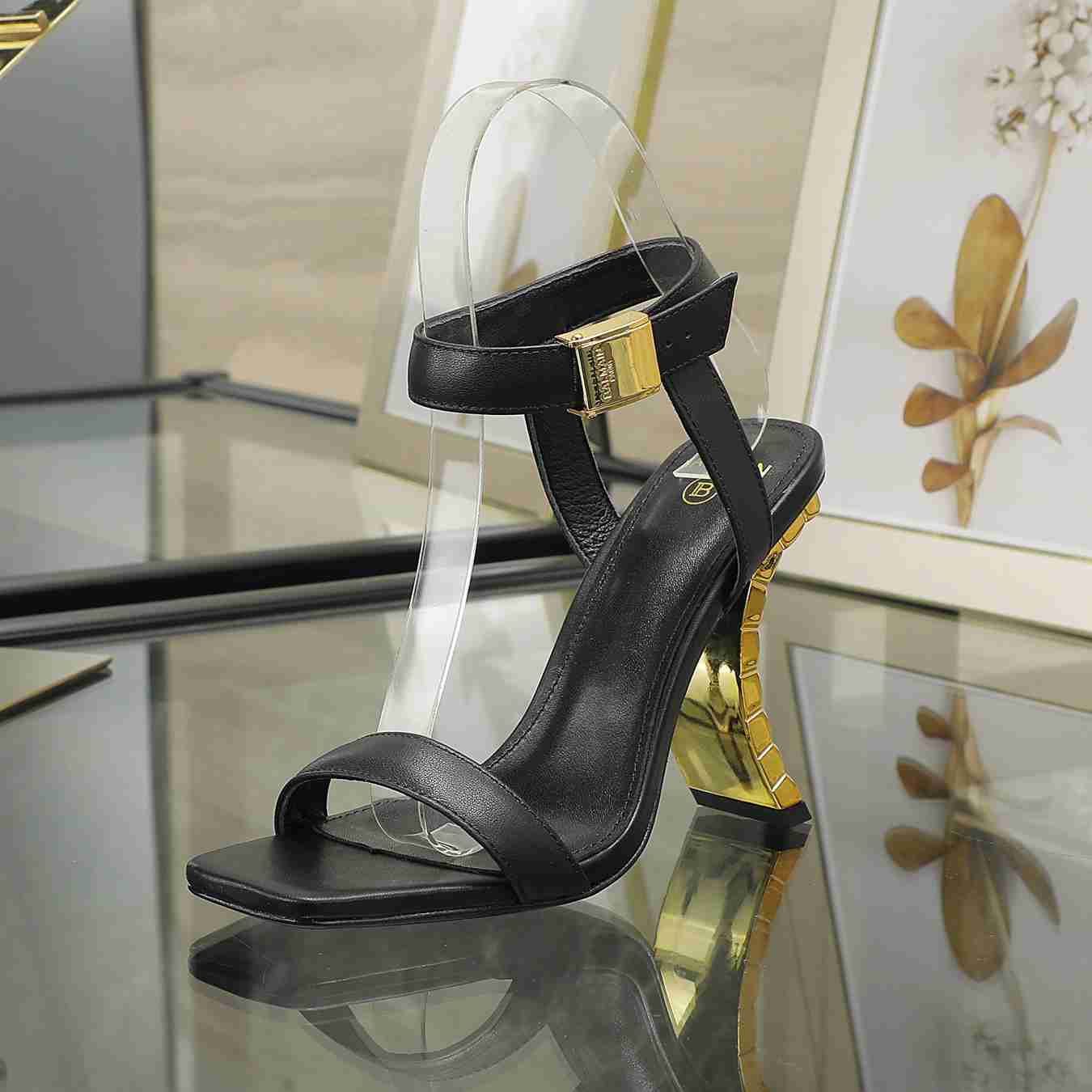 B6179290真皮底(橡胶底709250) B&&m*in巴尔曼【手表链凉鞋】