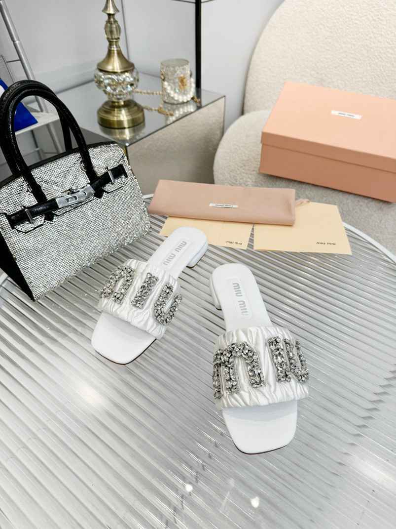 As5523250 miu家大钻扣💎真皮大底拖鞋🆕 35-40