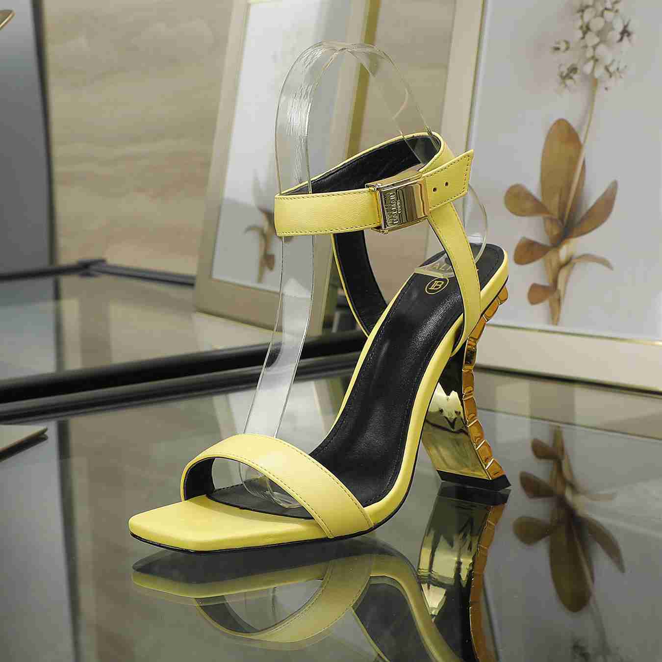 B6179290真皮底(橡胶底709250)B&&m*in巴尔曼【手表链凉鞋】