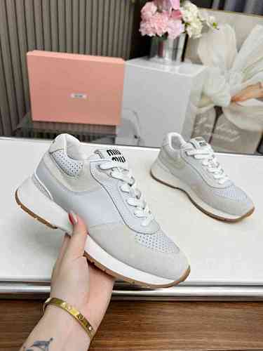 Bd5605260 缪缪爆款早春走秀款运动小白鞋 35-40