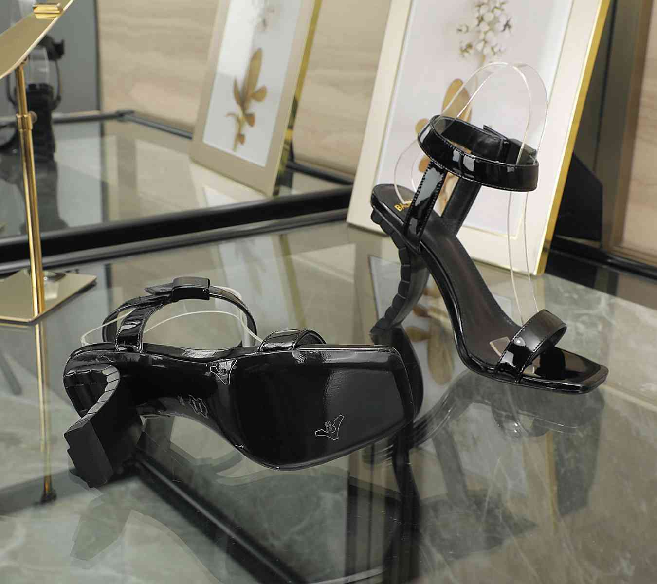 B6179290真皮底(橡胶底709250) B&&m*in巴尔曼【手表链凉鞋】