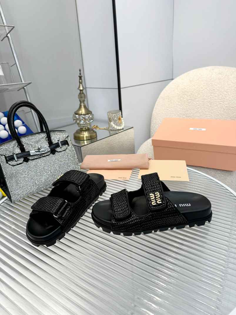 As5523220 缪缪🌸凉鞋 35-40