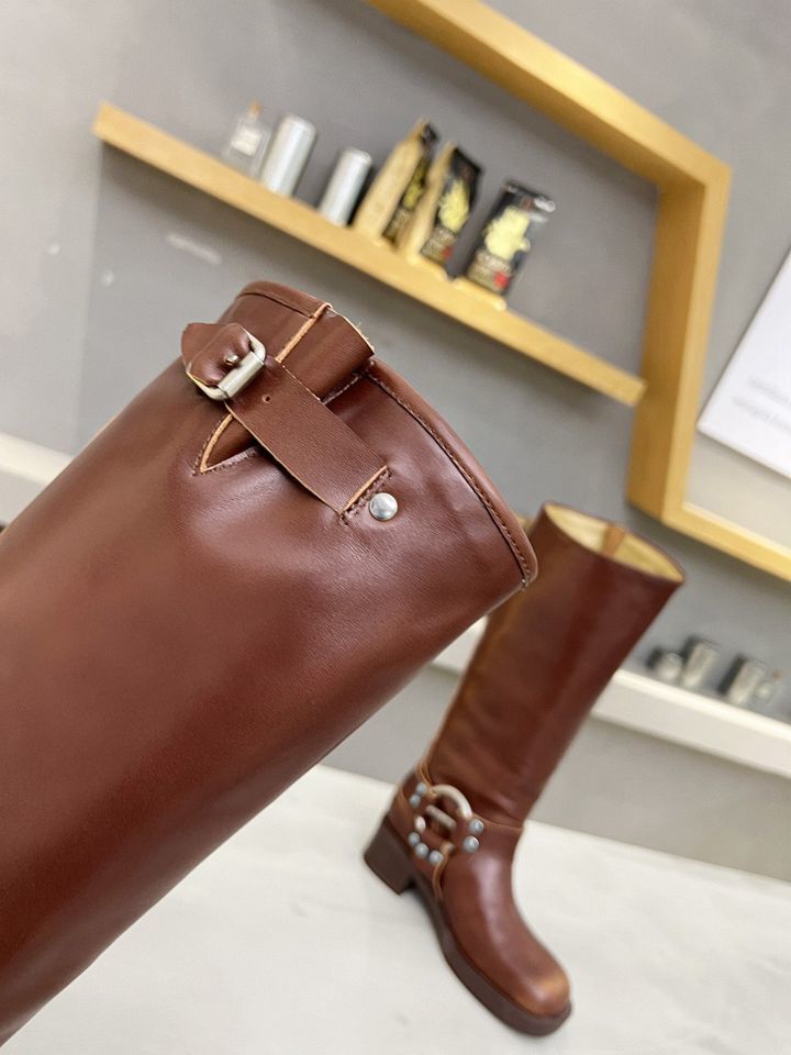 B8130 8128430 MIU家秋冬款女靴 码数35－40 （皮面 牛反绒