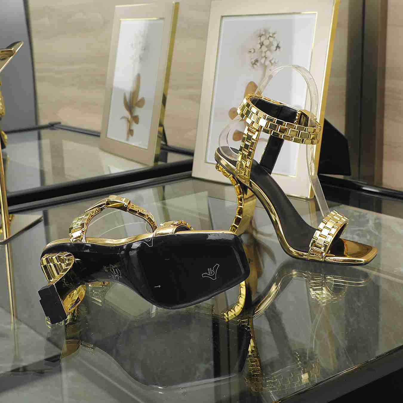 B6179350真皮底(橡胶底709310) B&&ma*in巴尔曼【手表链凉鞋】