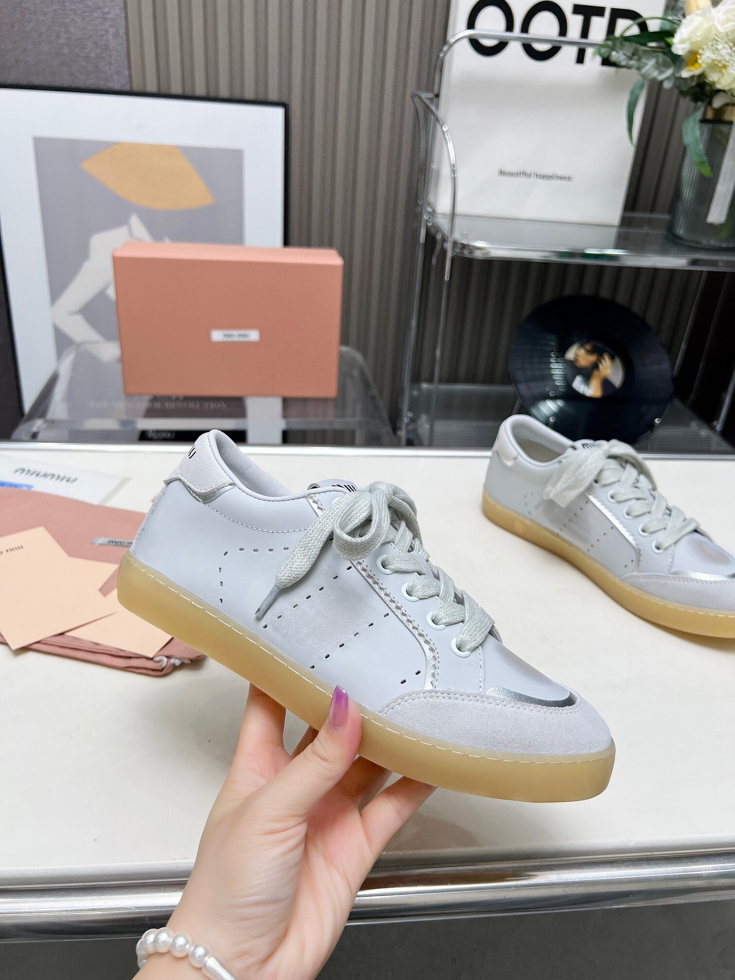 B8127260🔥🔥🔥🔥MIUMIU 缪缪 复古休闲鞋 35-40