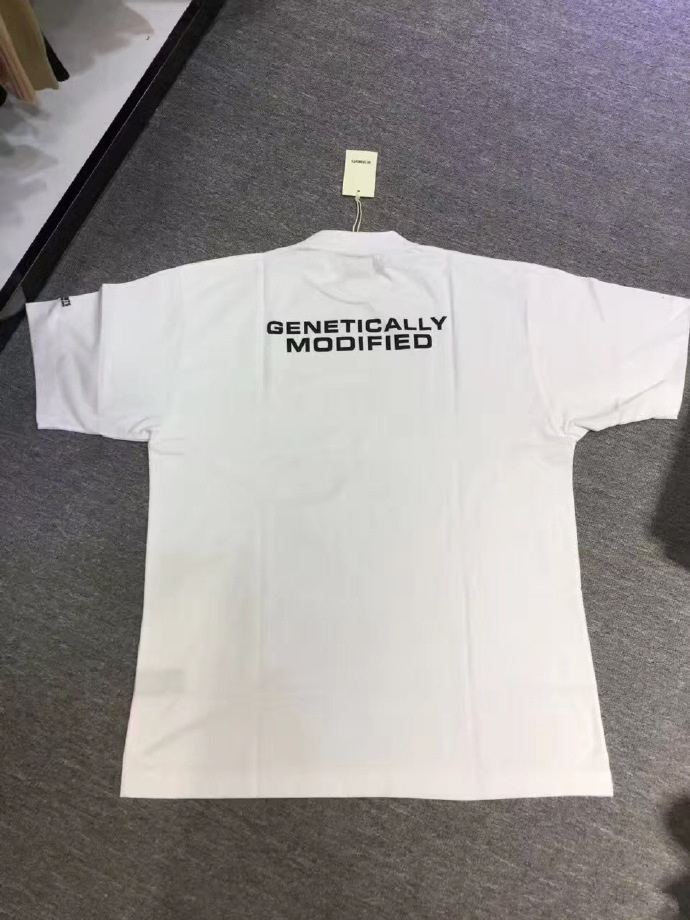 SOLD OUT VETEMENTS GENETICALLY MODIFIED