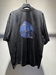 VETEMENTS 1 Night in Paris Tee