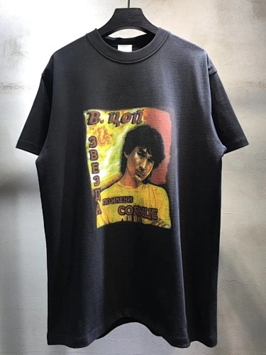 SOLD OUT VETEMENTS 19SS Russian