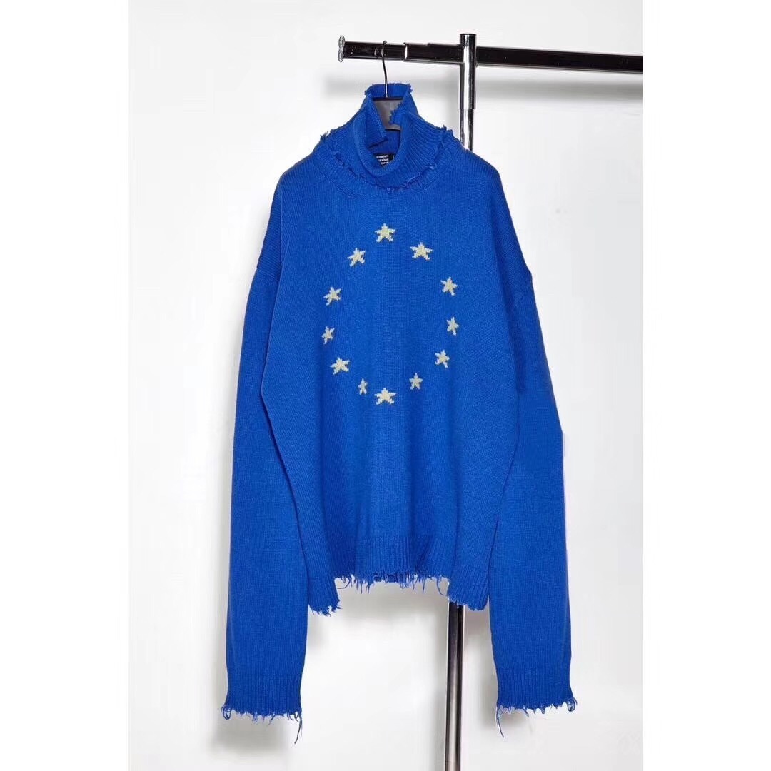 SOLD OUT VETEMENTS BLUE STAR SWEATER