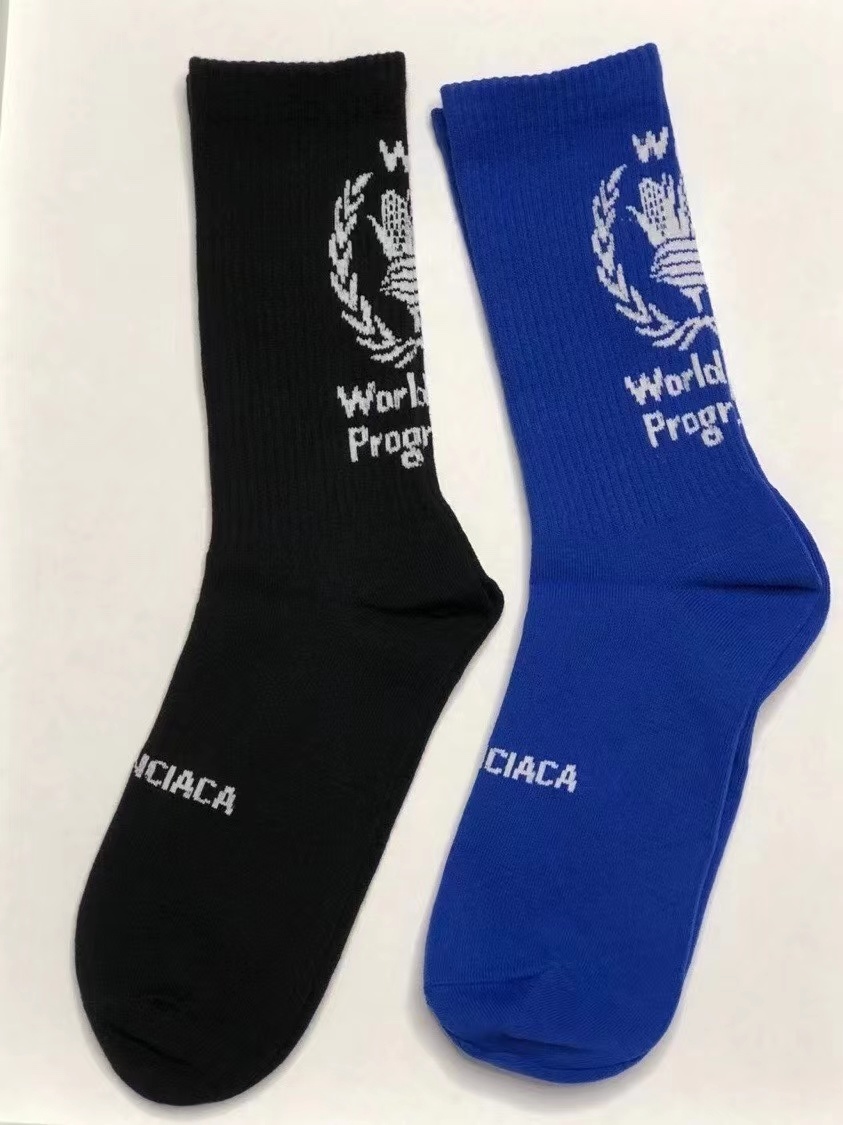 SOLD OUT Balenciag 2021 WFP Socks