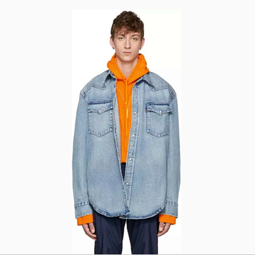 SOLD OUT VETEMENTS X LEVIS Jacket