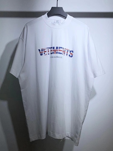 VETEMENTS National Flag Tee